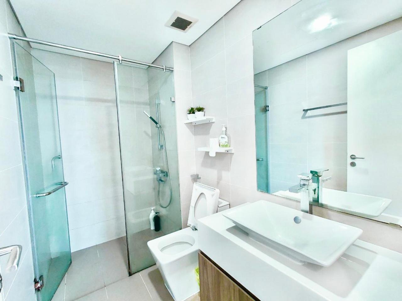 Premier Aparts - Soho Residence, Central, 10mins To Benthanh Market, Buivien Street * TP. Hồ Chí Minh